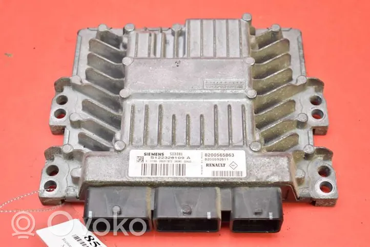 Renault Megane II Unité de commande, module ECU de moteur 8200565863