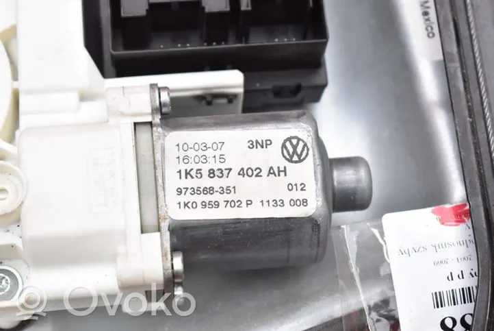 Volkswagen Golf V Alzacristalli della portiera anteriore con motorino 1K5837462B