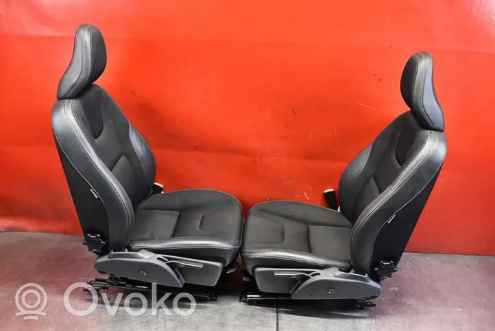 Volvo V60 Sėdynių komplektas VOLVO