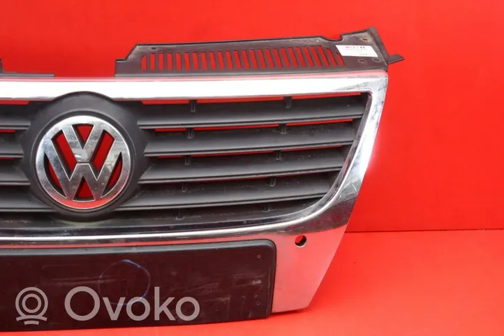 Volkswagen PASSAT B6 Front grill 3C0853651AF