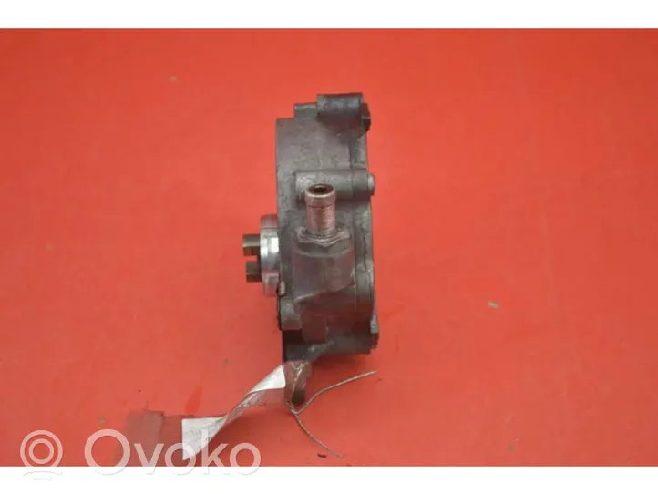 Volkswagen PASSAT B6 Vacuum pump 03L145100F