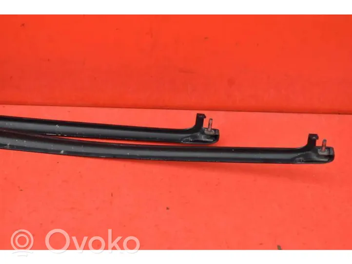 Audi A3 S3 8P Front wiper blade arm AUDI