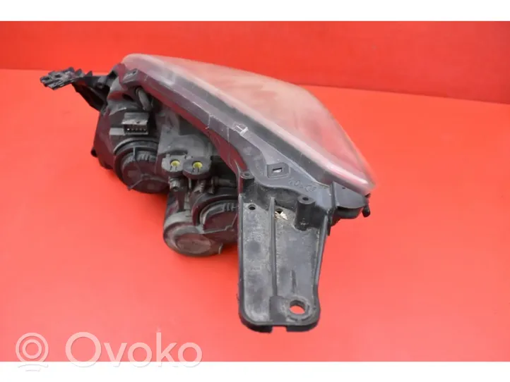 Opel Vectra C Lampa przednia 13170916