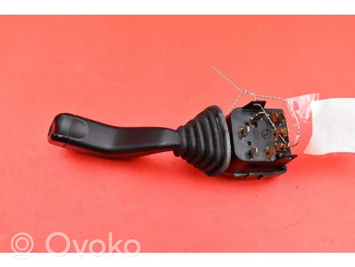 Suzuki Ignis Bouton interrupteur de commande d'essuie-glace de phare 09181010