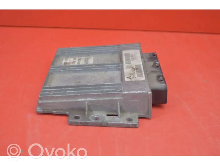 Renault Laguna II Unidad de control/módulo ECU del motor 8200278376