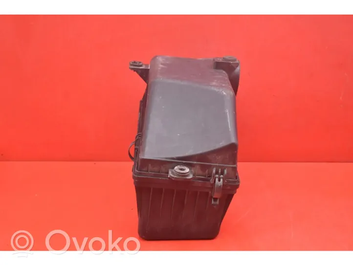 KIA Carens I Air filter box 0K2KB13320