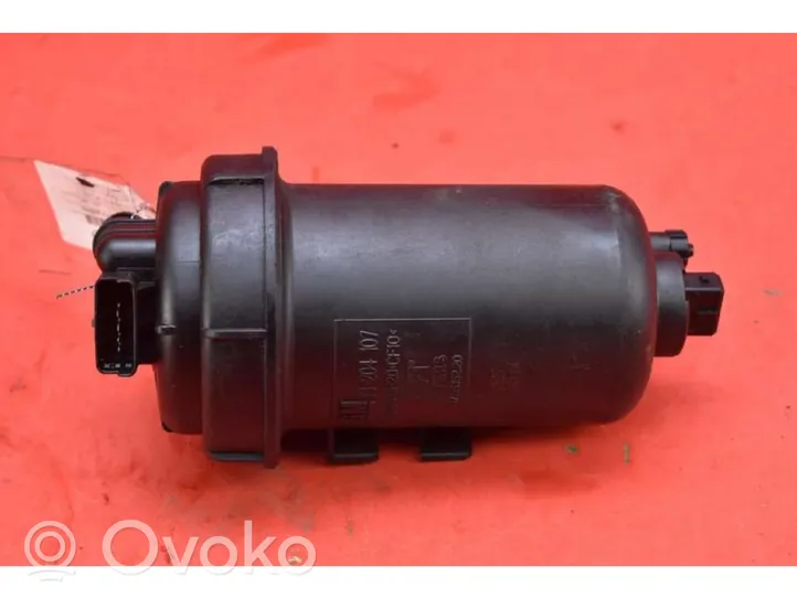 Opel Astra H Boîtier de filtre à carburant 13204107