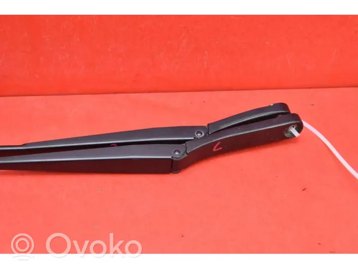 Skoda Fabia Mk3 (NJ) Front wiper blade arm 6V1955410A