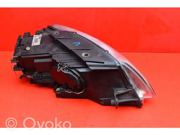 Volkswagen PASSAT B5.5 Lampa przednia 3C0941751G