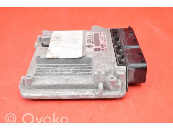 Volkswagen Golf V Komputer / Sterownik ECU silnika 03G906021NA