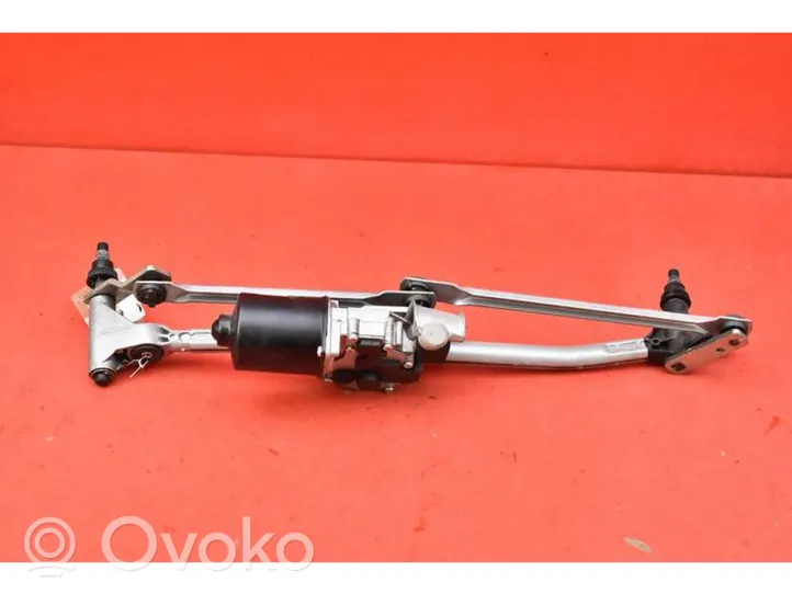 BMW 1 E82 E88 Front wiper linkage and motor 7193036-01