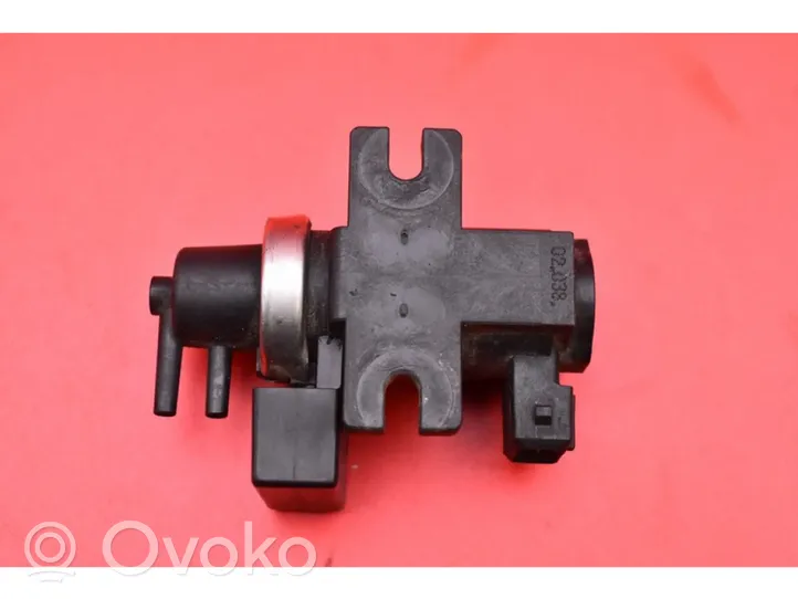 BMW 3 E46 Vacuum valve 72279600