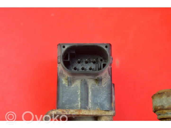 BMW 5 E39 Sensor 1093698