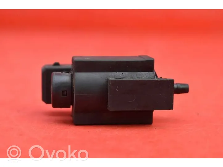 BMW 3 E46 Vacuum valve 1742712