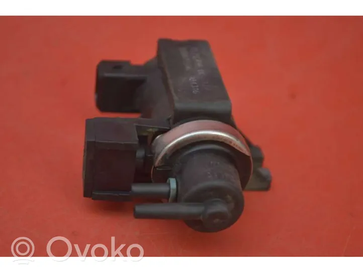 BMW 3 E36 Vacuum valve 72279600