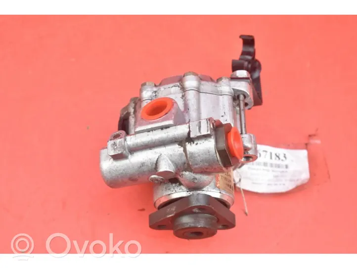 BMW 3 E46 Power steering pump 6754172