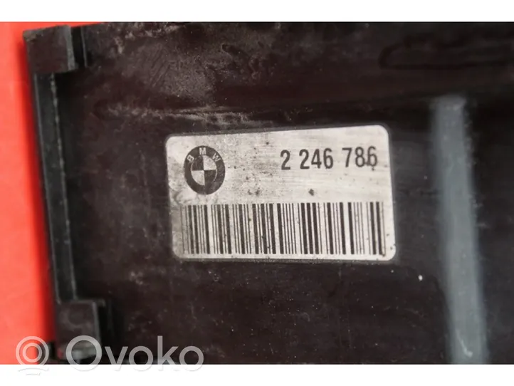 BMW 3 E36 Elektrinis radiatorių ventiliatorius 0130303846