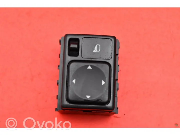 Nissan Note (E11) Mirror heating switch NISSAN