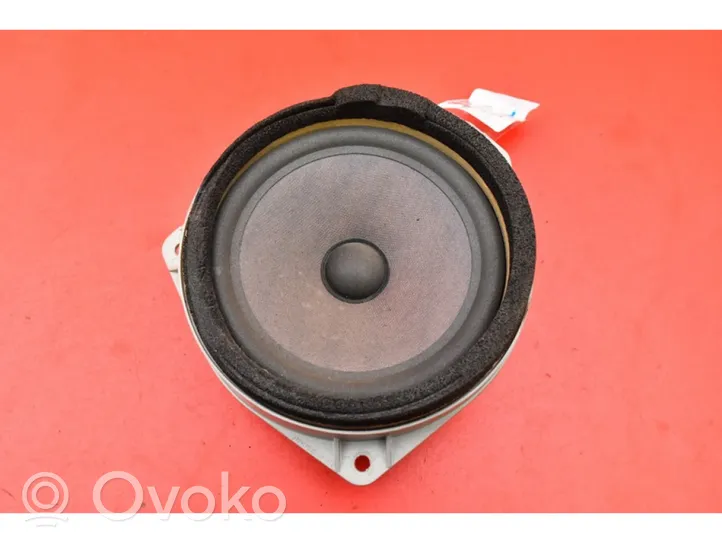 Subaru Legacy Enceinte subwoofer 86301AG000