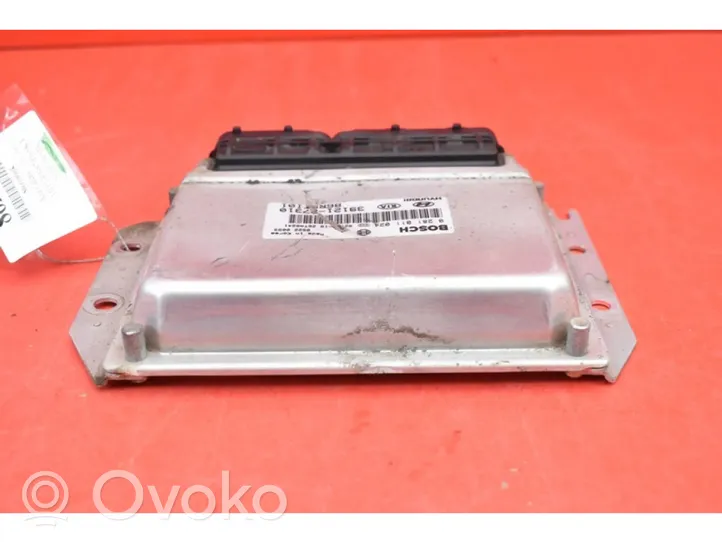 KIA Carens I Komputer / Sterownik ECU silnika 39121-27310