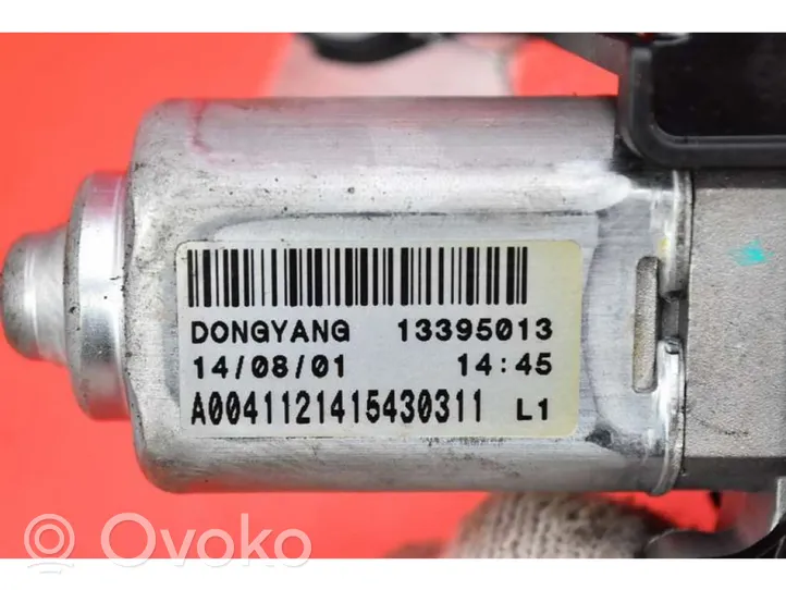 Opel Astra J Moteur d'essuie-glace arrière 13395013