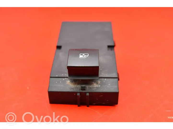 Opel Astra J Electric window control switch 13301886