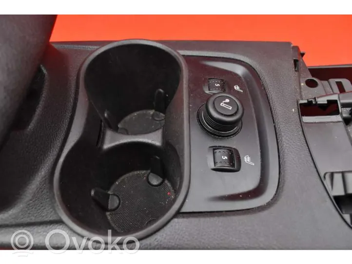 Ford Focus Centrālā konsole SD-0526-1024368-