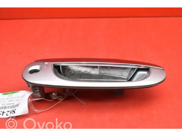 KIA Carens I Maniglia esterna per portiera anteriore K2N158410