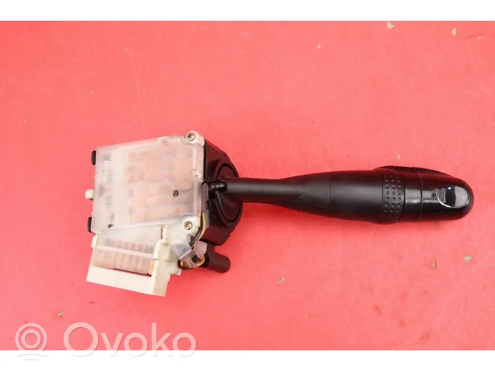 Toyota Corolla E120 E130 Bouton interrupteur de commande d'essuie-glace de phare 173681