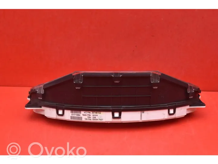 Volvo V70 Tachimetro (quadro strumenti) 30746102