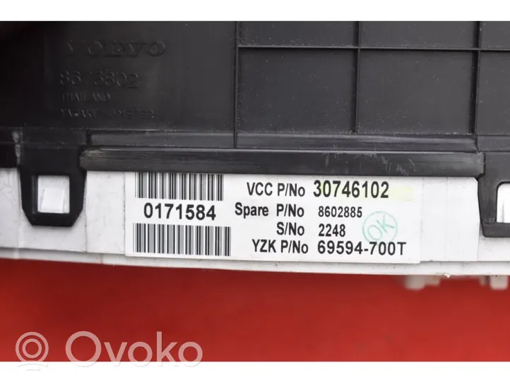 Volvo V70 Compteur de vitesse tableau de bord 30746102