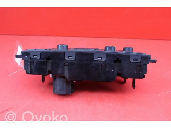 Volvo V70 Centralina del climatizzatore 30746022