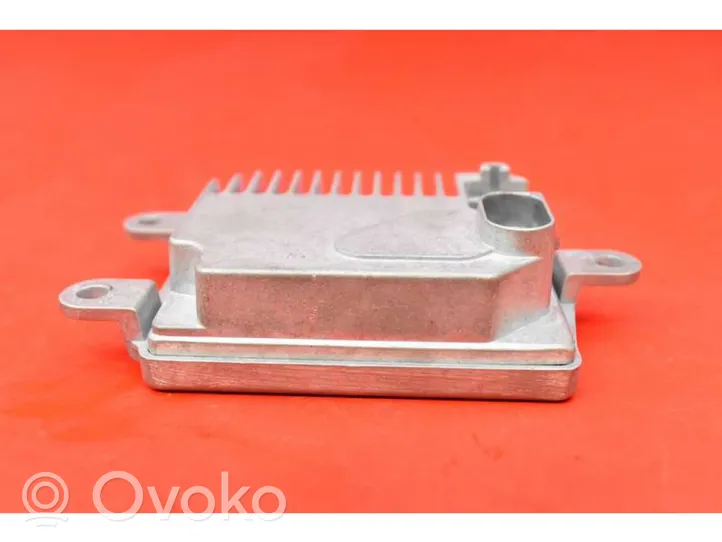 Skoda Octavia Mk2 (1Z) Modulo del convertitore di tensione/trasformatore 831-10009-044