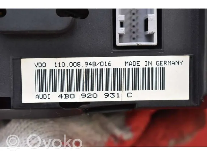 Audi A6 Allroad C5 Compteur de vitesse tableau de bord 4B0920931C