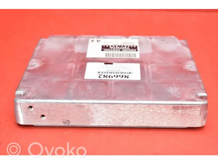 Toyota Avensis Verso Centralina/modulo motore ECU 89661-05A41