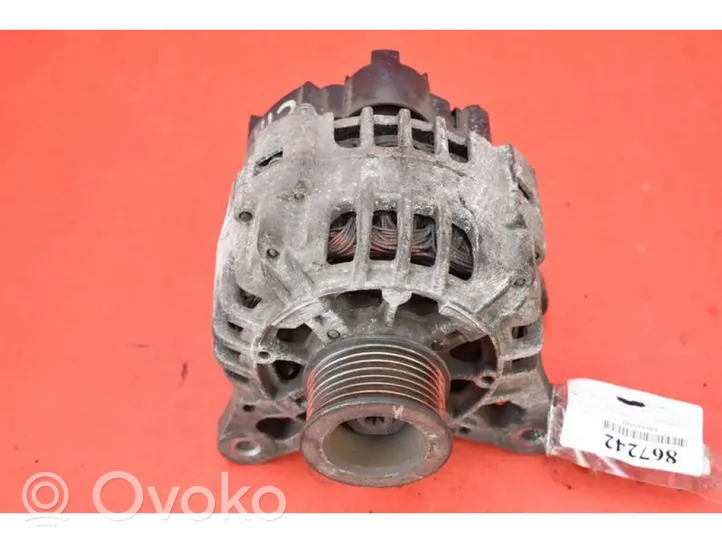 Renault Clio III Generatore/alternatore 8200654541C