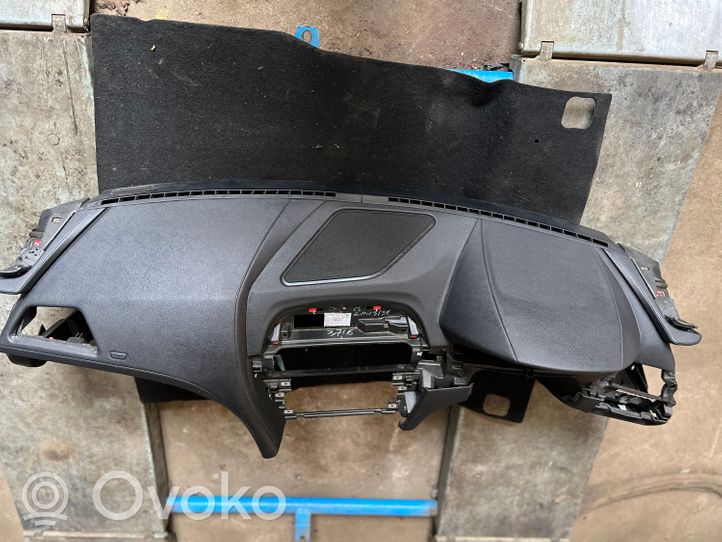 BMW 6 F06 Gran coupe Dashboard 