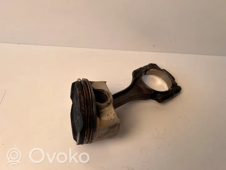 BMW 5 F10 F11 Piston with connecting rod 