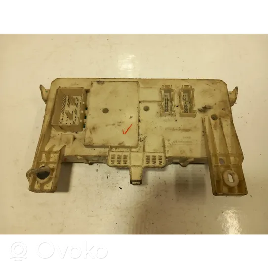 Mazda 3 I Module de fusibles 66730d