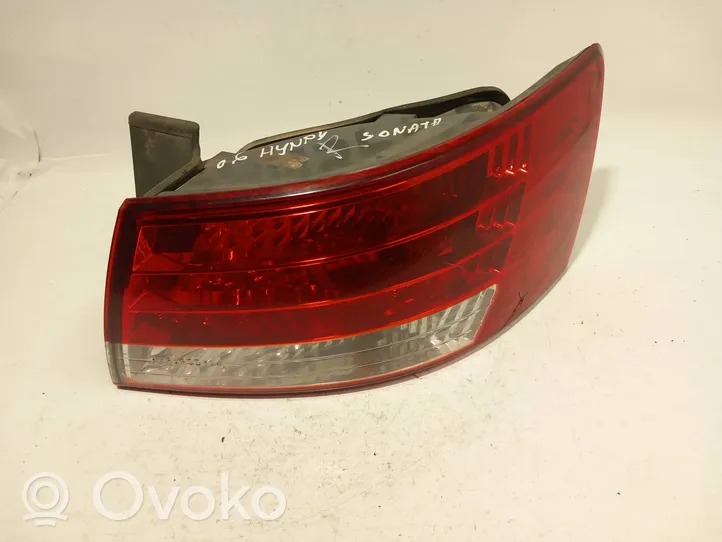 Hyundai Sonata Lampa tylna 924023k0