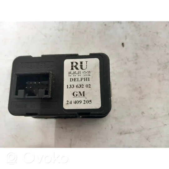 Opel Corsa C Sähkötoimisen ikkunan ohjauskytkin 24409205