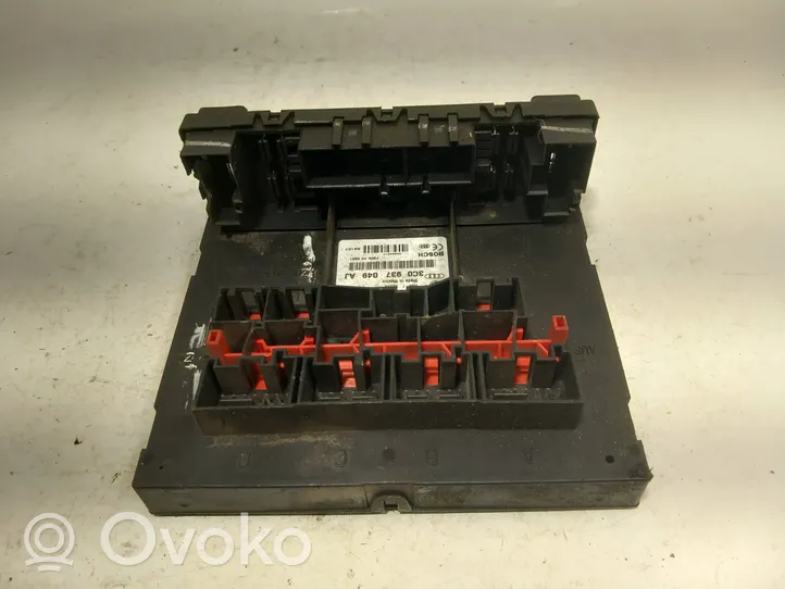 Volkswagen Golf V Sterownik / Moduł ECU 3C0937049AJ