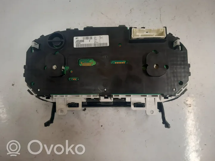 Nissan Qashqai Compteur de vitesse tableau de bord 7320382