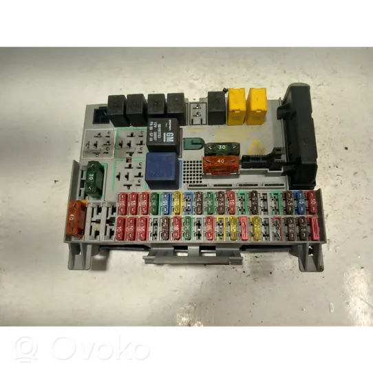 Opel Astra G Fuse box set 90589965