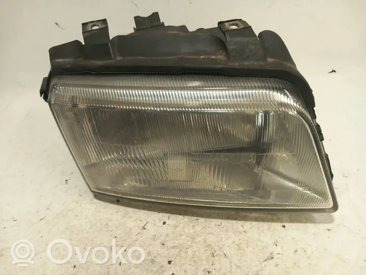 Audi A4 S4 B5 8D Lampa przednia 8D0941004A