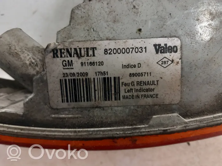 Renault Trafic II (X83) Frontblinker 8200007031