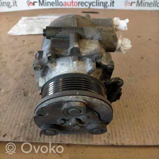 Ford Mondeo MK II Ilmastointilaitteen kompressorin pumppu (A/C) 4588121