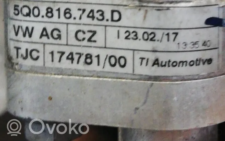 Audi A3 S3 8V Przewód powietrza kompresora zawieszenia pneumatycznego osi tylnej 5Q0820741C