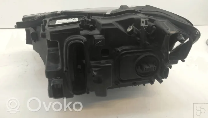 BMW X4 F26 Lampa przednia 63117401144