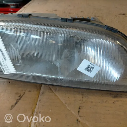 Volvo 850 Reflector de faros/luces traseros 1372841